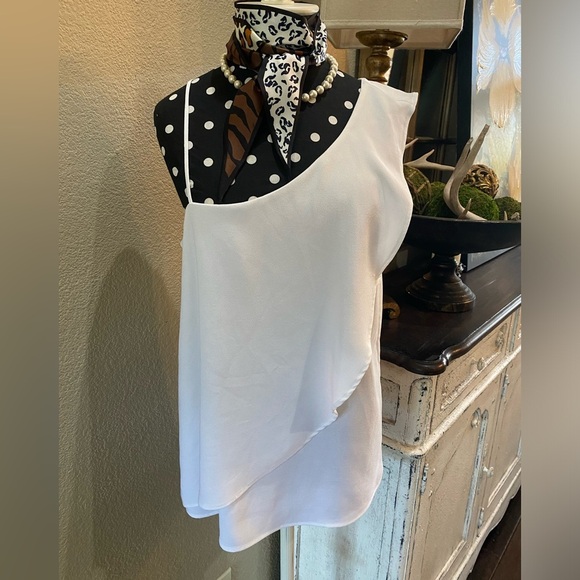 Banana Republic Tops - Banana Republic Off-shoulder Blouse, size Medium